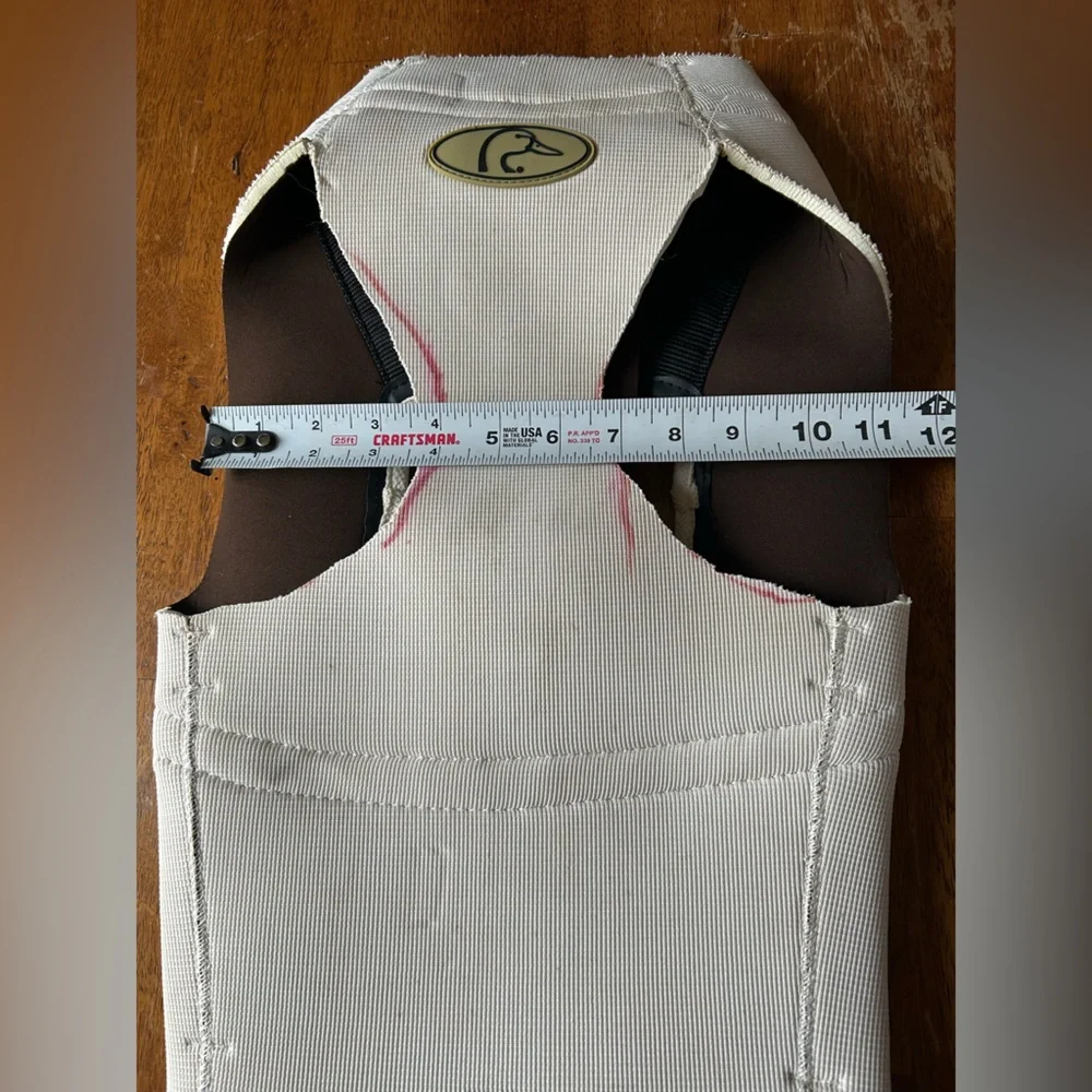 Avery Boater Neoprene Dog Vest for Duck Hunting Water Sports Wet Suit Sz M